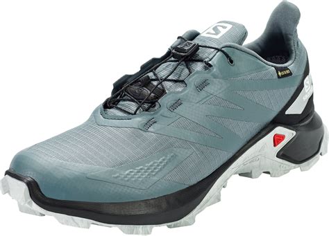 salomon shoes brand.